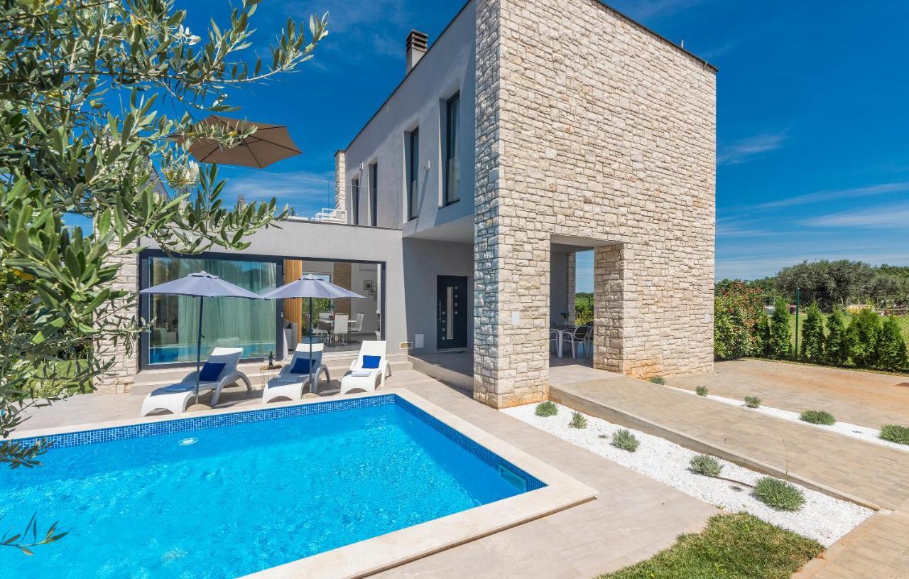 Villa Selest أوماغ المظهر الخارجي الصورة