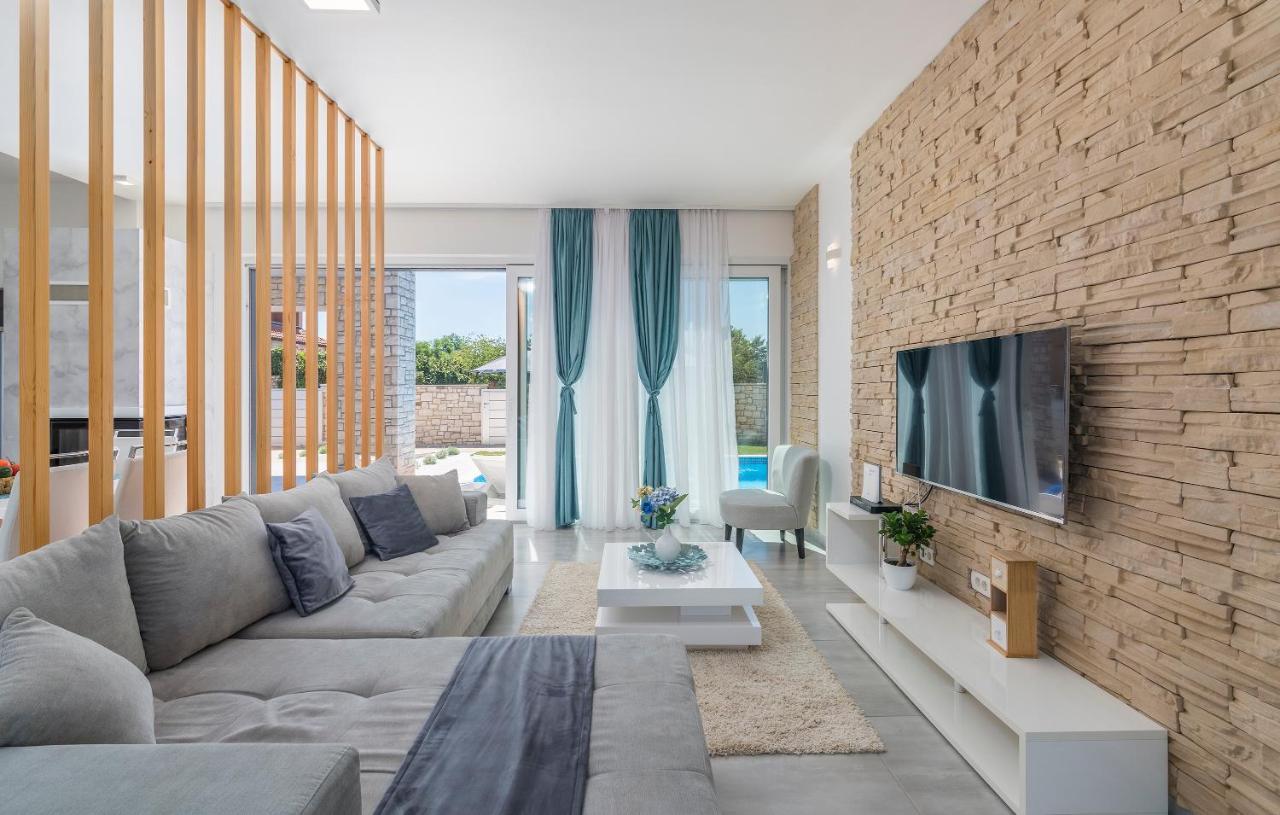 Villa Selest أوماغ المظهر الخارجي الصورة